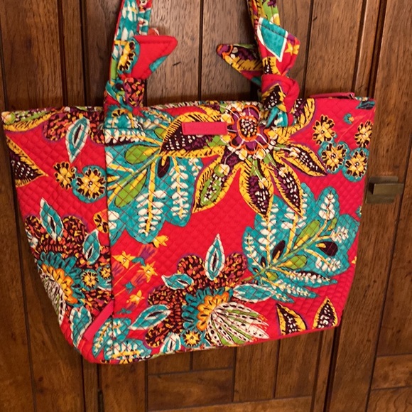 Going on a cruise? This is the perfect bag - Picture 6 of 9